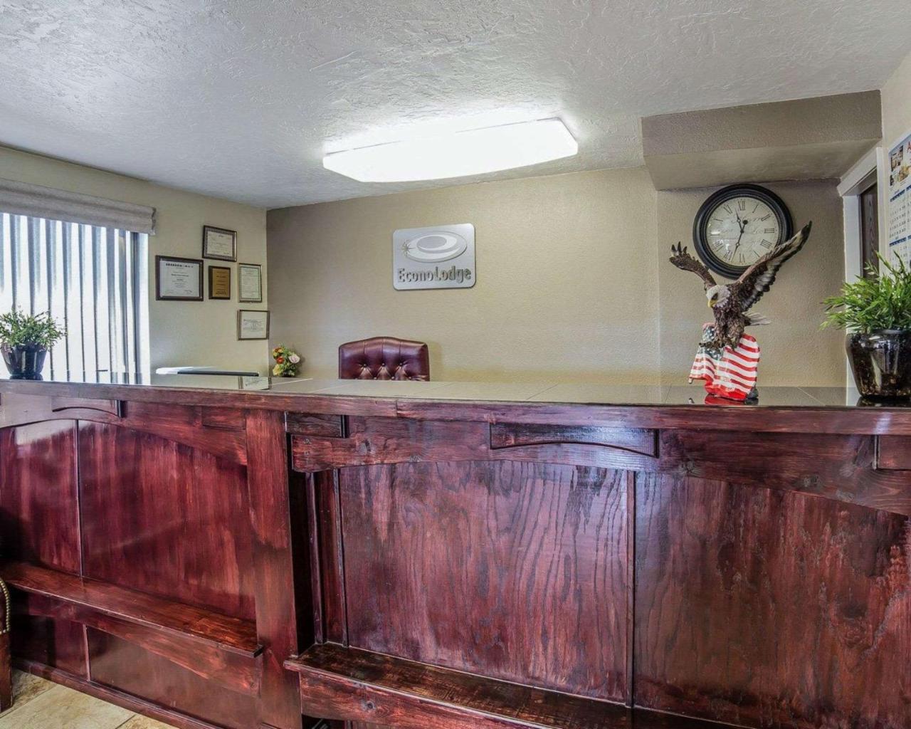 Econo Lodge Downtown Vernal Dış mekan fotoğraf