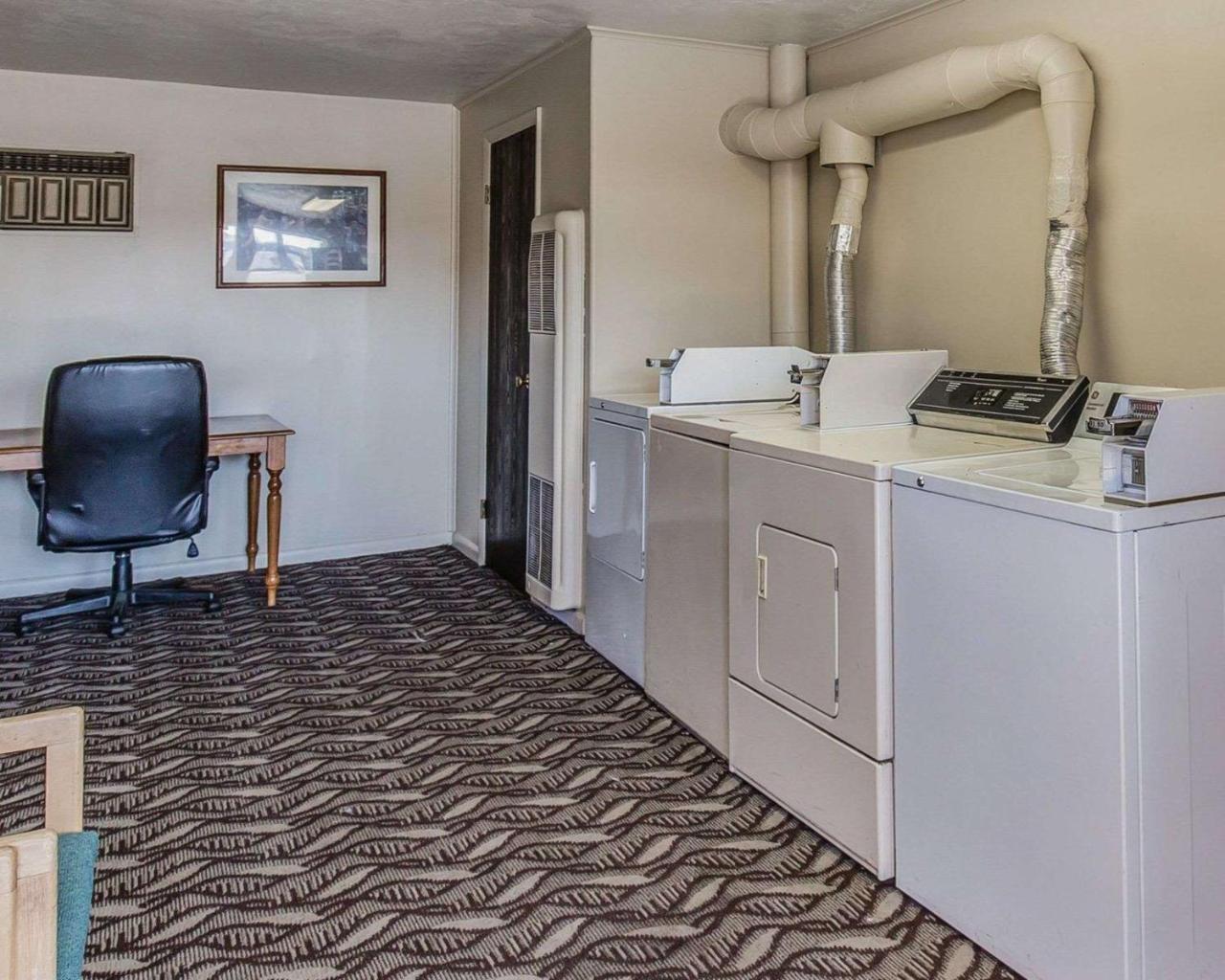 Econo Lodge Downtown Vernal Dış mekan fotoğraf